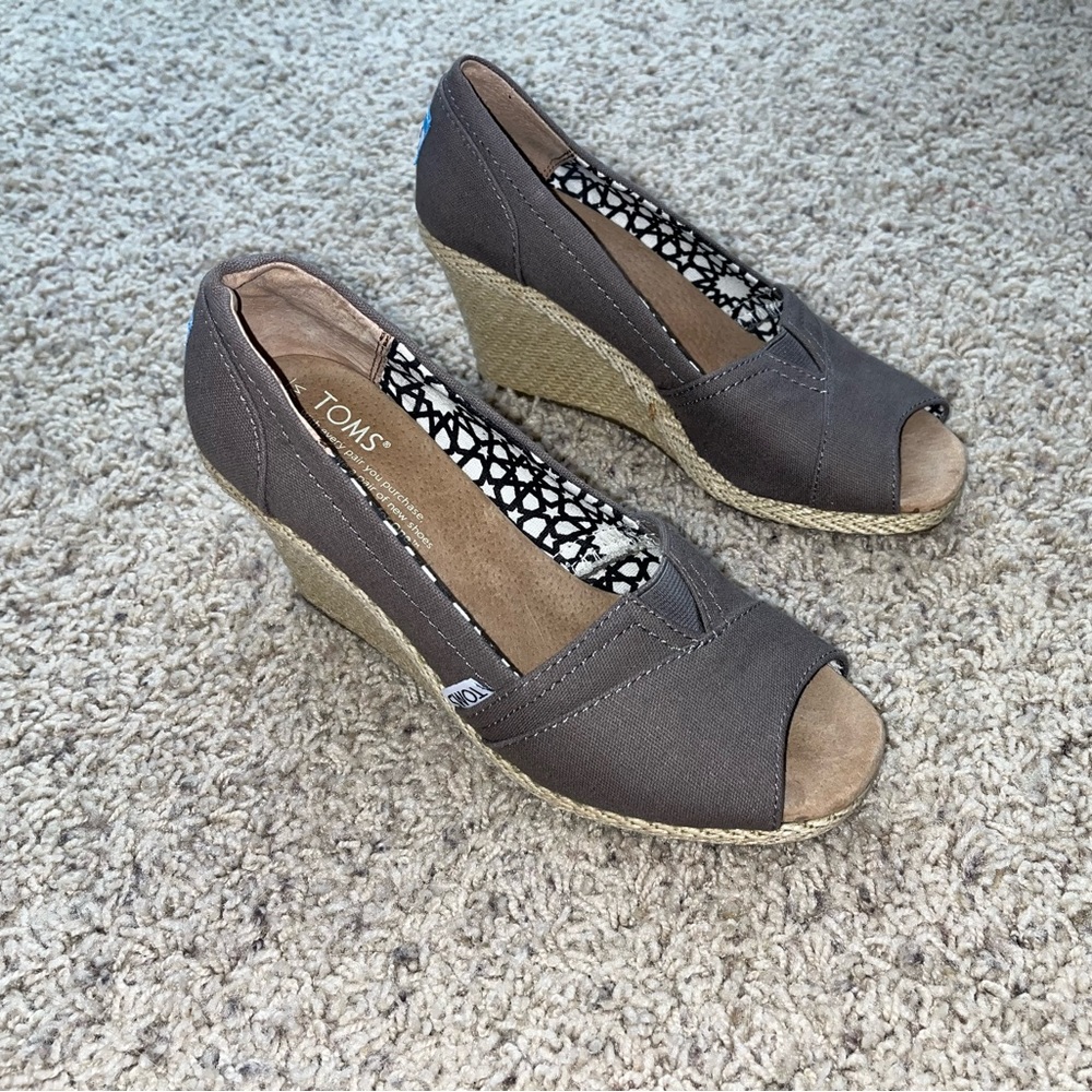 Toms Brown Wedge